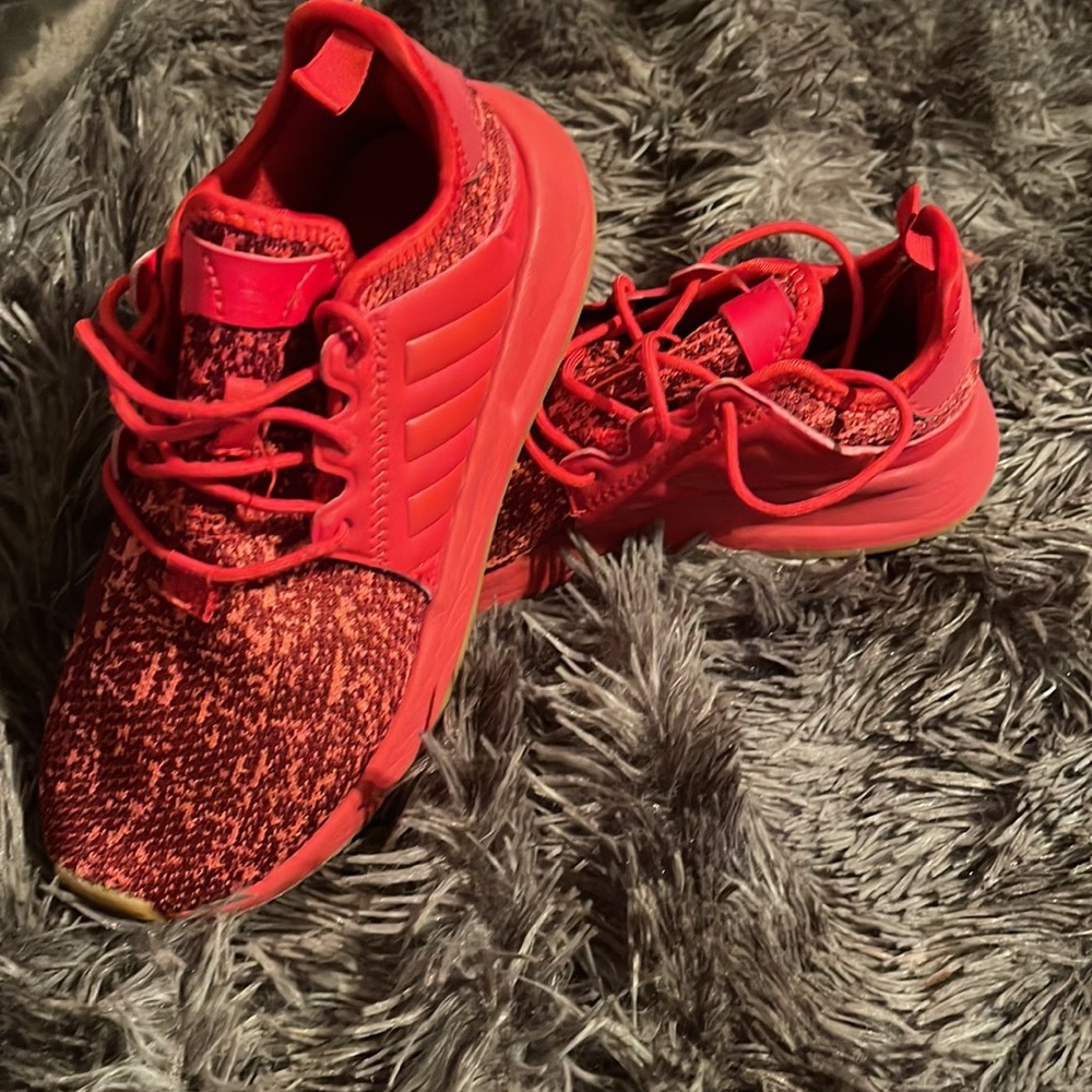 Adidas - Picture 3 of 3